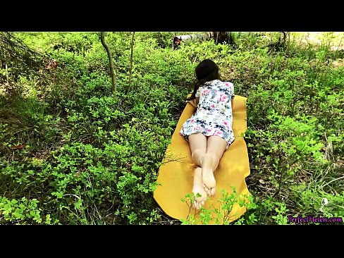 ❤️ Stranger on Tinder Masturbates My Pussy and Fucks Passionately in the woods (En främling på Tinder onanerar min fitta och knullar passionerat i skogen) ❤️ Super porr at sv.oldsex.ru ️❤